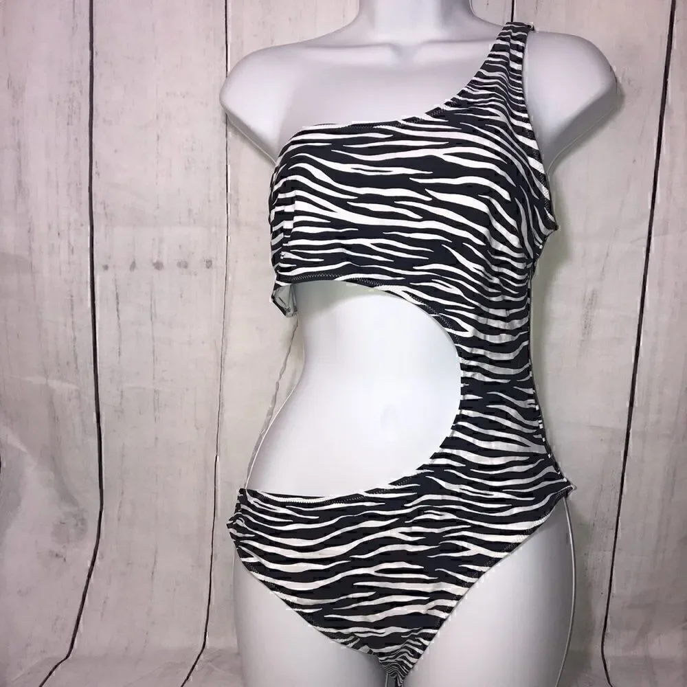 Fashion Nova zebra print